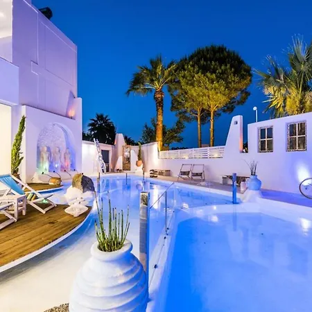 Kouros & Hotell Faliraki