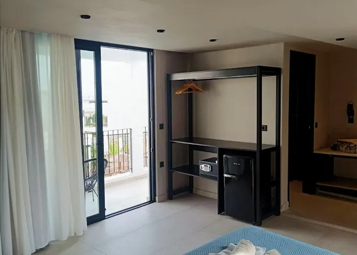 Hotel Kouros &