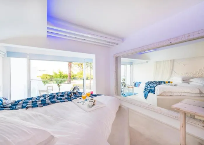 Kouros & Hotel Faliraki