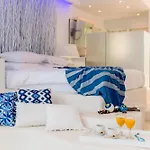 酒店 Kouros & Suites--faliraki--adults Only *