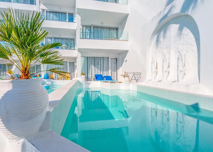 Kouros & * Фалираки