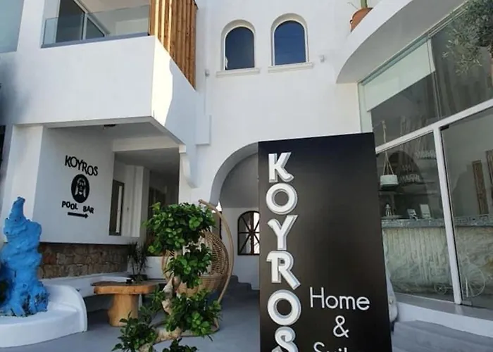 Kouros & Hotel *