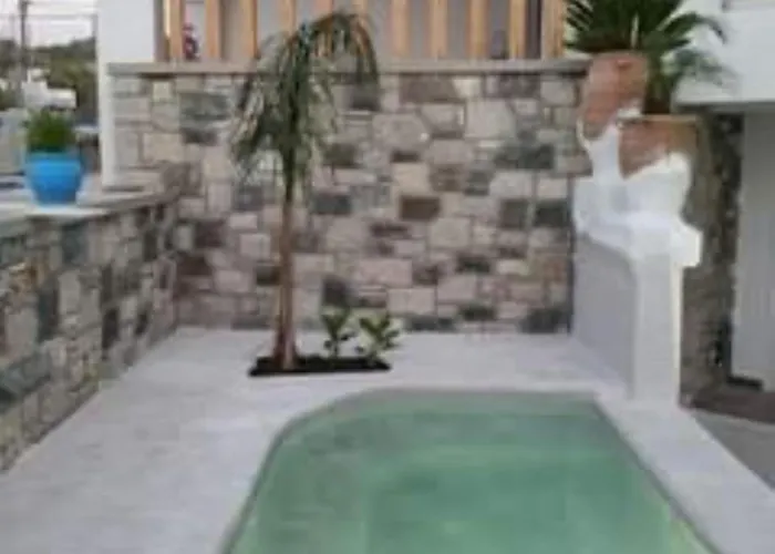 Kouros & Hotel